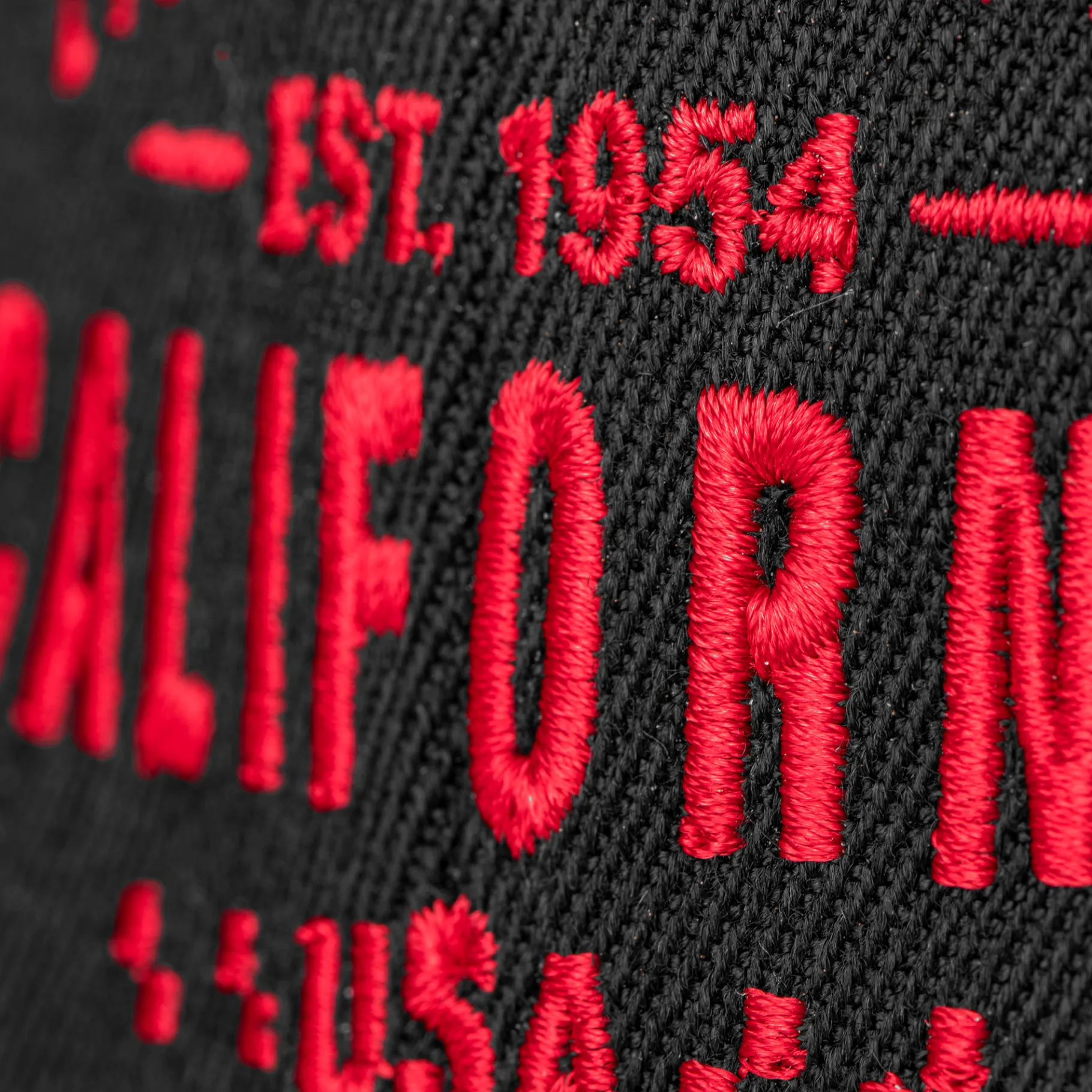 Apparel & More-Bell Helmets Flexfit 110F Mesh Snapback Cap Cali Black/Red